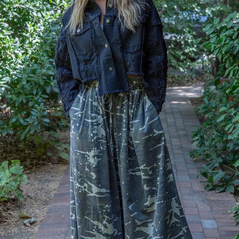 Blue Velvet Camouflage Wide Leg Splatter Pants